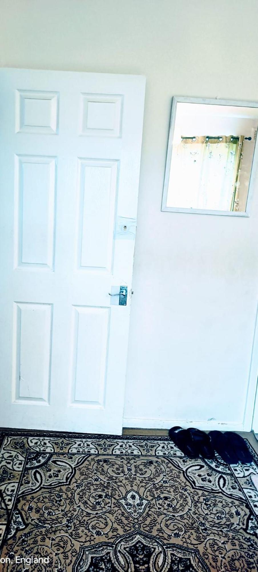 London'S Bed With Breakfast & Free Parking Apartment ภายนอก รูปภาพ