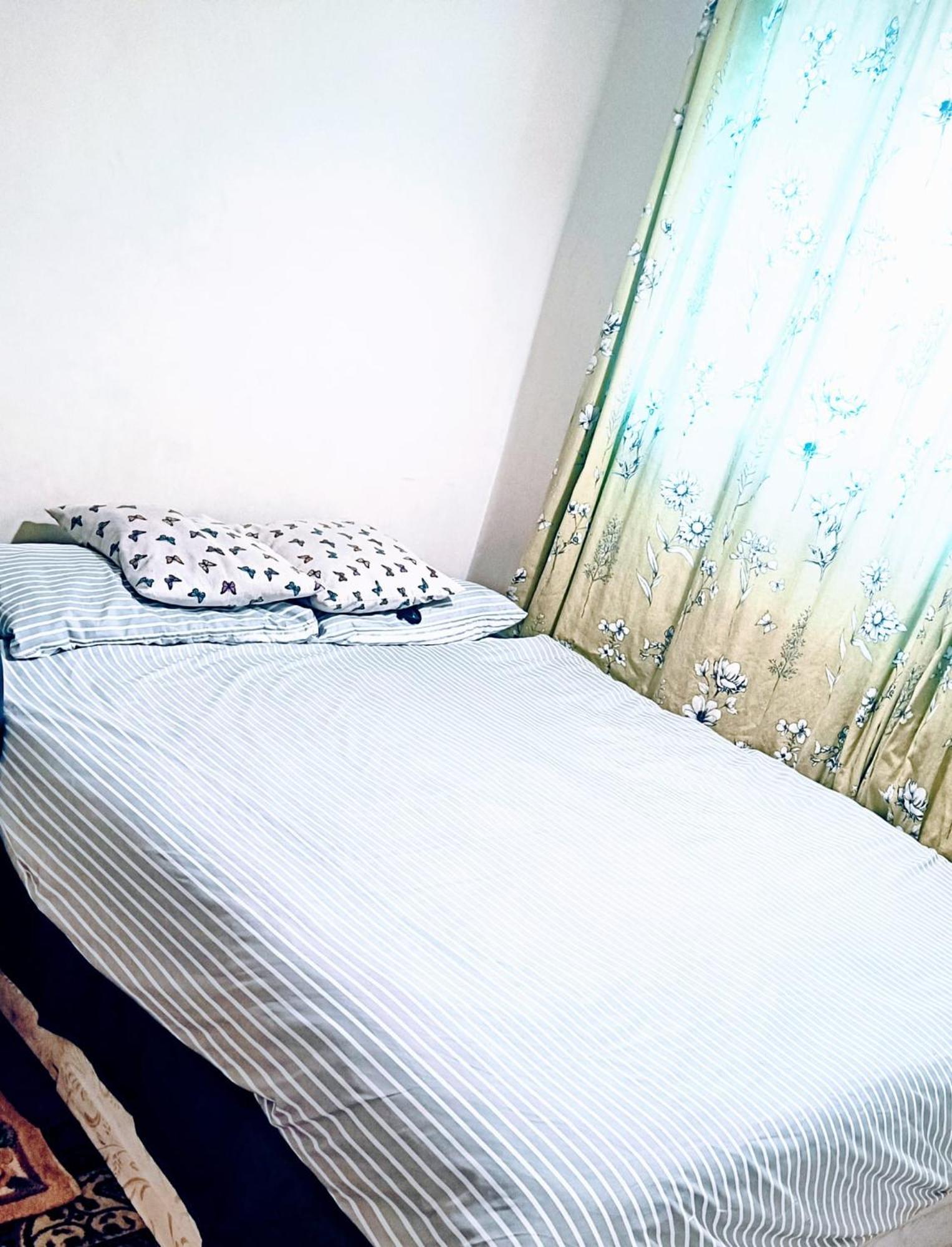 London'S Bed With Breakfast & Free Parking Apartment ภายนอก รูปภาพ